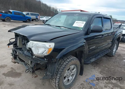 2015 Toyota Tacoma Base V6 из США, поврежденный, VIN 3TMLU4EN9FM178802